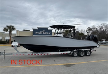 2026 Cape Horn 31T Whisper Gray/Black Boat